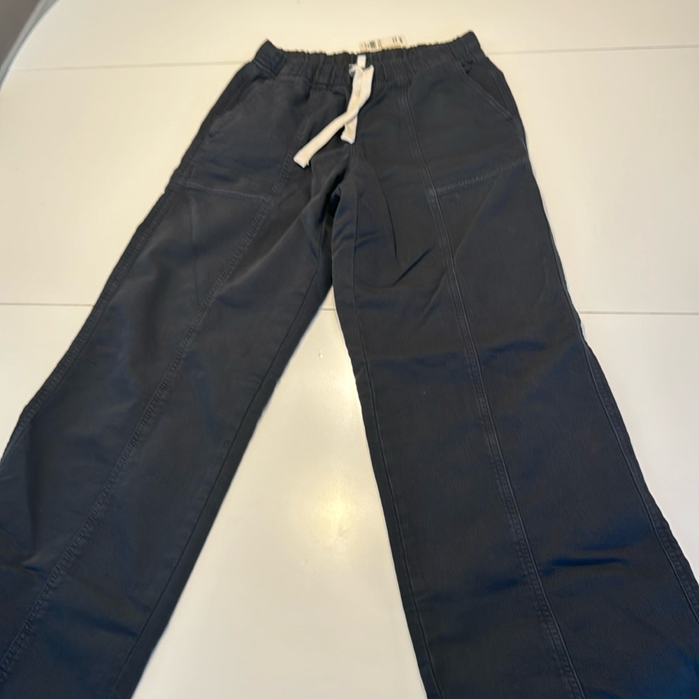 Womens Aerie charcoal grey elastic waist, drawstring pants size x small NWT